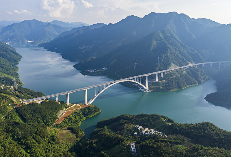 世界最大跨径拱桥——天峨龙滩特大桥
